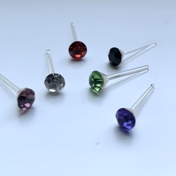 20 Pairs of Rainbow Earrings – Set of 40 Mini Studs in Gift Box for Ear or Nose - Picture 6 of 7